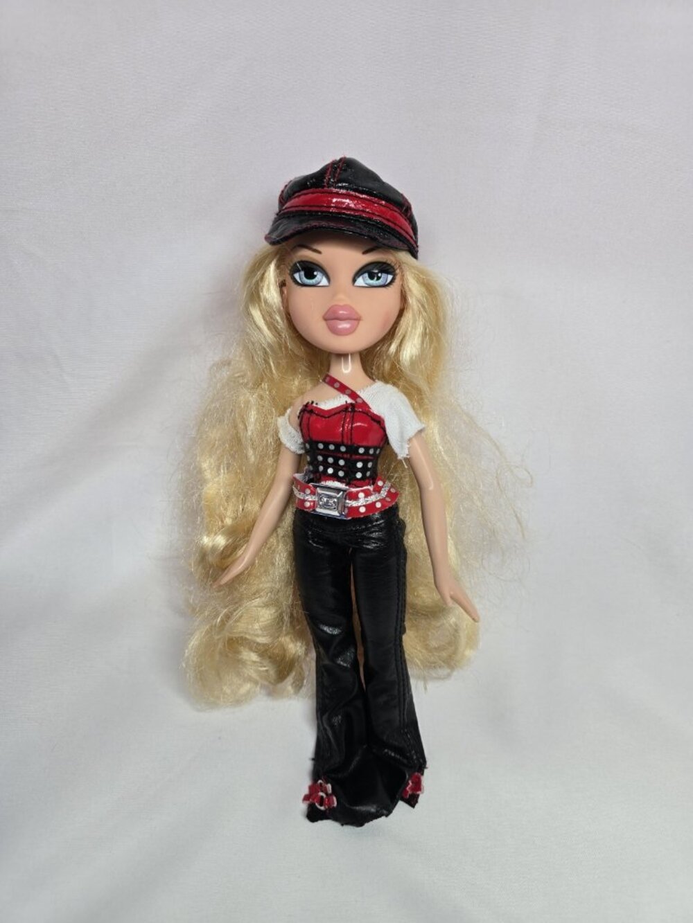 Bratz Girlz Really Rock Cloe Doll MGA Vintage- NO SHOES/FEET